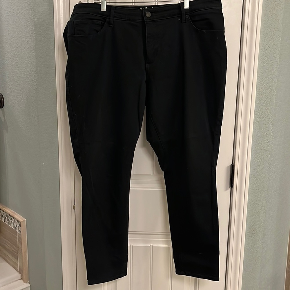 Universal Thread jeans